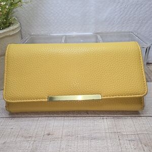 SAFE KEEPER WOMENS MUSTARD YELLOW LEATHER CLUTCH WALLET ORGANIZER